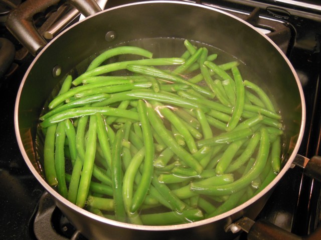 I guess there should be something to go with the bacon....